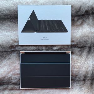 iPad Smart Keyboard
